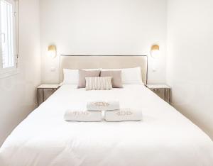 Stylish 2-Bed Apartment, Heart of Málaga REMS