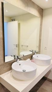 Room City Estepona Infinity 2BR&Parking Beach