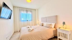 Room City Estepona Infinity 2BR&Parking Beach