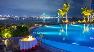 NUSTAR Hotel Cebu
