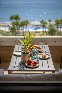 Sea View Punta Prima, HOLIDAY, Terrace, POOL, JACUZZI and more