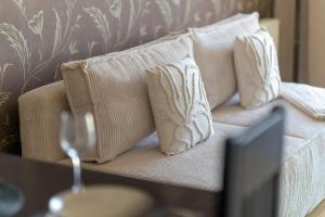 Functional & Modern Apartment with Parking and Balcony by Noclegi Renters