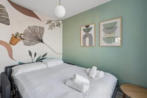 Renovated studio apartment, 2 steps from the metro