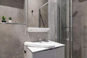 TheBlueStay 350 - Stunning Apt in République