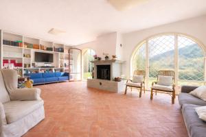 Villa Giusteschina by Zoom In Earth