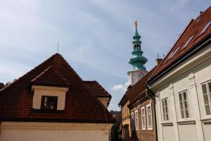 APLEND CITY Paul Inn