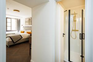 APLEND CITY Paul Inn