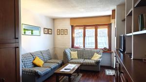 Hostdomus - Violet Apartment