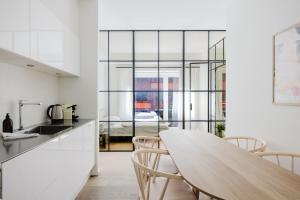 Exclusive Waterfront Luxury Apartment