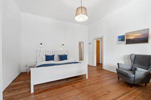 Villa zur See, Whg Piroge