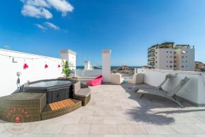 Golden Stay - Take Care Malaga