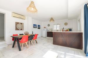 Preciosa Casa con Jardin y Piscina Privada en el Puerto de santaMaria