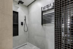 Śrutowa - Przestronny apartament w centrum z parkingiem i dwoma tarasami - Wrocław - Fair Rentals