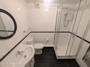 Stylish Swansea City Stay Brunswick Hub