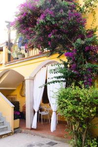 Vista mare spettacolare con terrazza a 2 minuti dalla spiaggia
