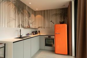 ORANGE LOUNGE Attersee