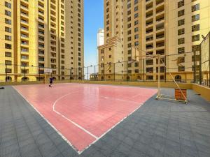 FIRST CLASS 1BR Cozy Getaway JBR Beach Access