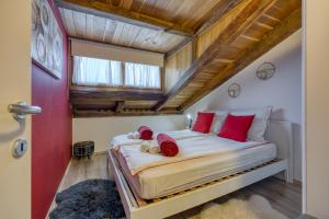 Apartment Sofia with Roof Terrace and Sea View in Gedici