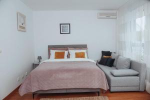Manhattan studio Seboj Belvil