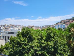Castle View #3-4