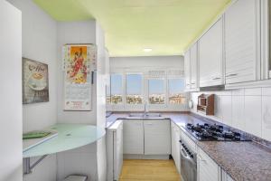 Albufereta sun and beach apartment with pool