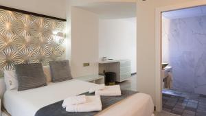 HOTEL FUENTE REDONDA LUXURY