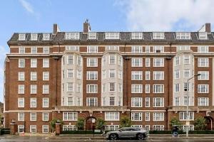 South Kensington Luxury Penthouse Apartment