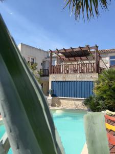 Appartement avec piscine au coeur de St Georges