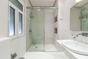 Emma Luxury Villa , Lura 1