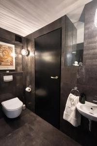 Luxury Attic Loft 100sqm Garage, Gym & Bathtub