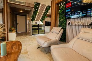 Danubius View - Luxury Hotel and Hall