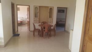Home Stay 2BHK Apartment near Kumarhatti