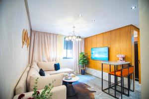 Luxury 1BR Appart with Private Parking & Central AC 5 min from Gueliz