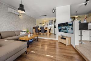 Villa Tramontana near Pula for 6 persons with 30m2 private pool