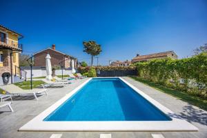 Villa Tramontana near Pula for 6 persons with 30m2 private pool