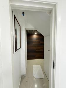 Nice Bell street 2 bedroom flat A