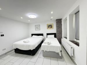Nice Bell street 2 bedroom flat A
