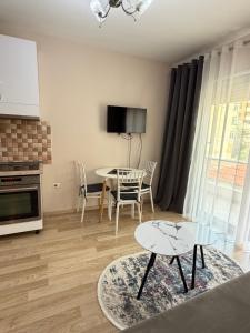 Comfort Apartment City Center Tirana with Balcony 2