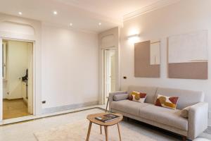 San Trifone Rental in Rome Collection