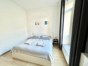 Karlin apt with balcony and parking
