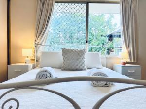 Perth Pet friendly home near Adventure World Fiona Murdoch Single Room suite
