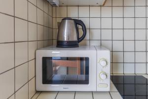 Panoramic Loft in Milan with Balcony - AC & WiFi