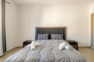 Spacious 3BR, Secure, Perfect Stay