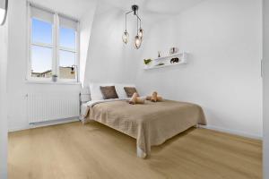 The Heart of Shopping & City Life