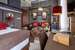 Hotel Golden Eagle
