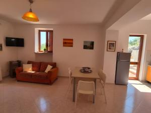 Casa Gialla - Aeolian Apartament