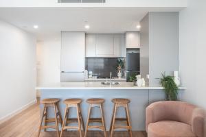 뉴캐슬 1011 - First Light 2BR with Ocean Views - Prime Location 싱글룸 로비
