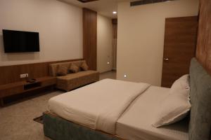 Lotus Resort
