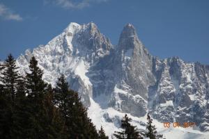 Appartement confortable à Chamonix-Mont-Blanc avec balcon