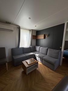Bungalow - 6 personnes dans un camping avec piscine